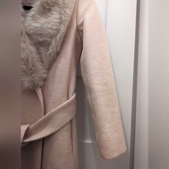 Club Monaco Lenoria Belted Wool Coat with Faux-Fur Collar - Picture 10 of 16